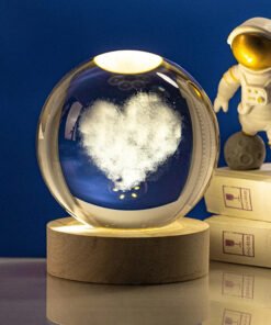 TTT Ahşap Altlıklı Kalp Tasarımlı Cam Küre