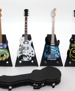 TTT Çantalı Gitar Figürü