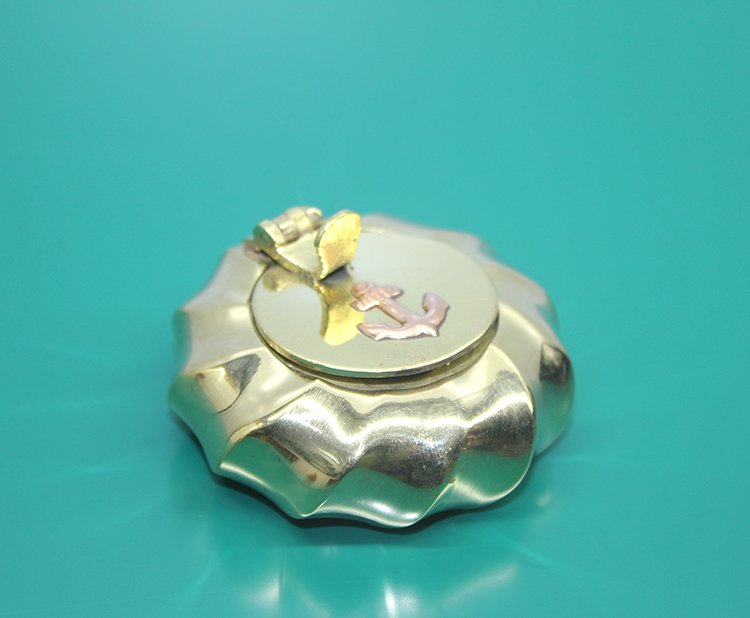 TTT Pirinç Çapalı Kapaklı Küllük 6 Cm