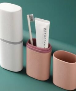 TTT Seyahat Tipi Diş Fırçası ve Macun Saklama Kabı