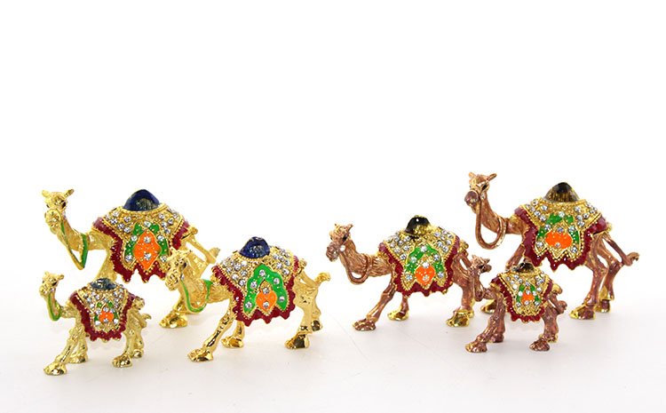 TTT Swarovski Taşlı 3'lü Deve Seti Model 1