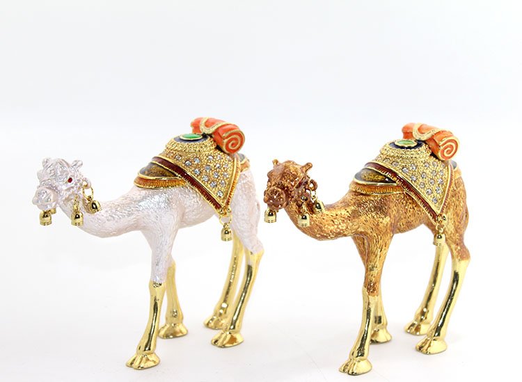 TTT Swarovski Taşlı Tekli Deve Figürü Model 3
