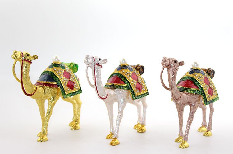 TTT Swarovski Taşlı Tekli Deve Figürü Model 7
